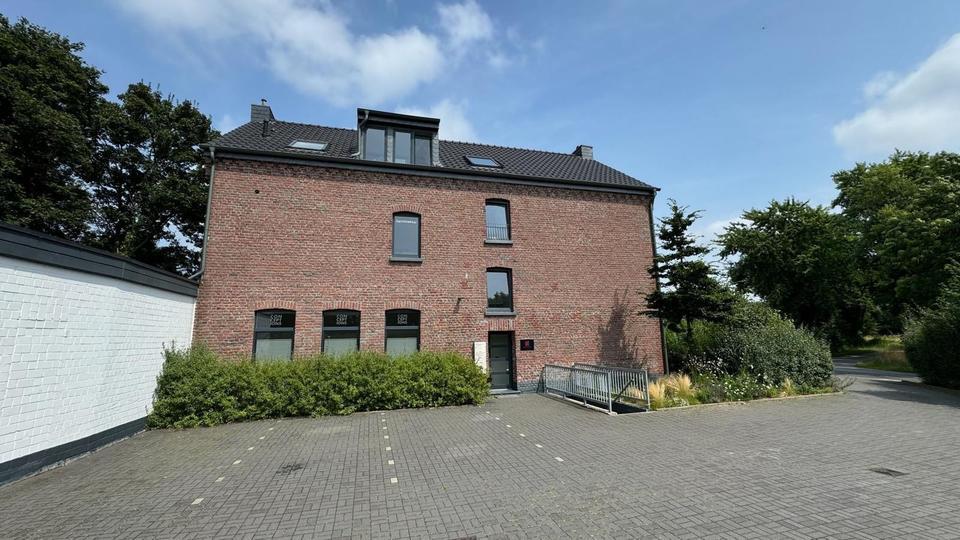 100m2 Büro im 1.OG zu vermieten zimmer