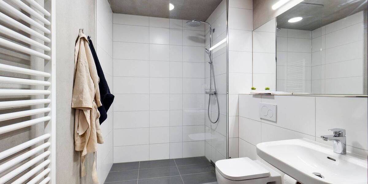 DIE ZIMMEREI | Möbliertes WG-Zimmer für Studierende & Azubis am Campus Riedberg | Shared Bude 1 zimmer