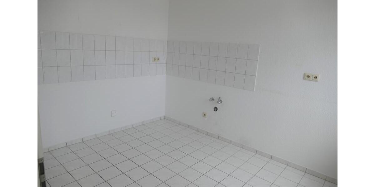Etagenwohnung Naumburg (Saale) - 2 Zimmer, 71 m&sup2;, 625&euro; | Angebot:25447986