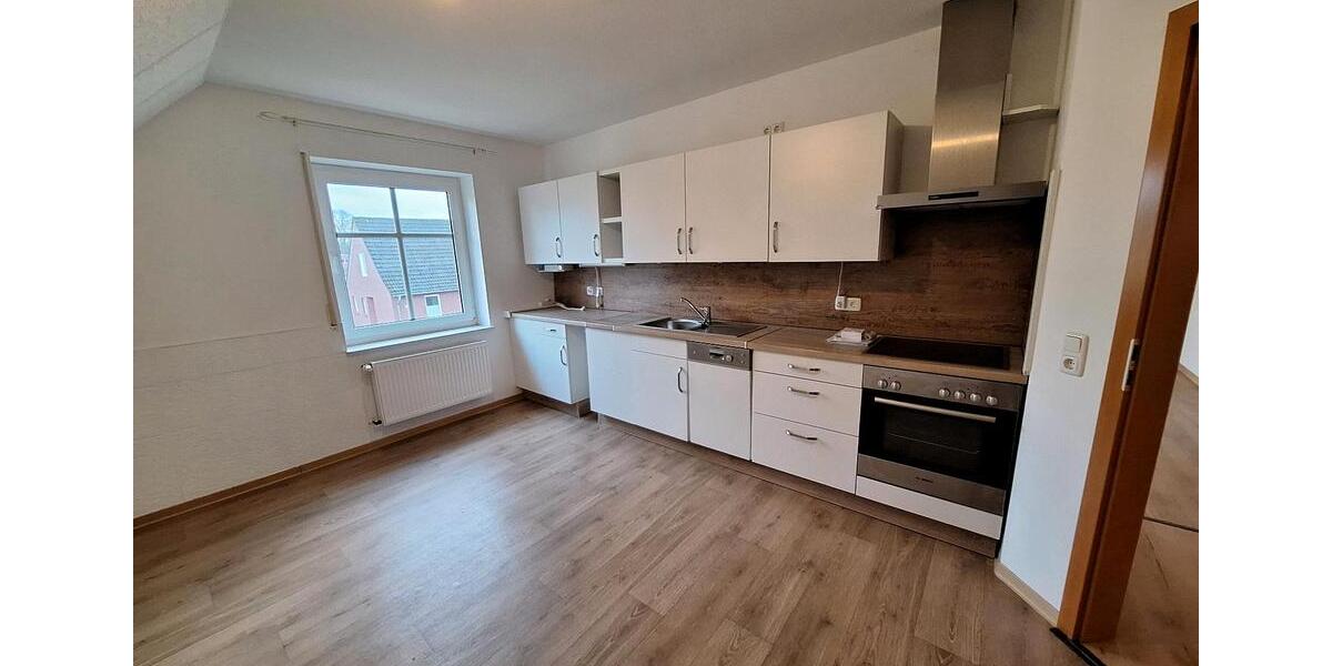 Dachgeschoßwohnung Barßel - 2 Zimmer, 106 m&sup2;, 650&euro; | Angebot:25613354