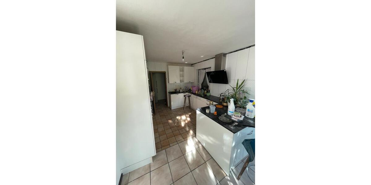 Erdgeschoßwohnung Köln Mülheim - 3 Zimmer, 118 m&sup2;, 2.300&euro; | Angebot:27626748