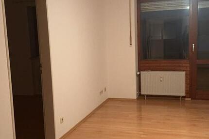 2,5 Zimmer Wohnung im Regensburger Westen mit EBK& Balkon 2 zimmer
