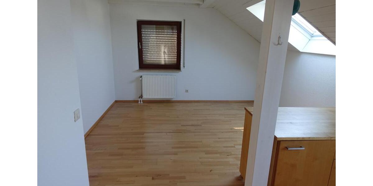 Maisonettenwohnung Kirchentellinsfurt - 4.5 Zimmer, 130 m&sup2;, 1.700&euro; | Angebot:25642653