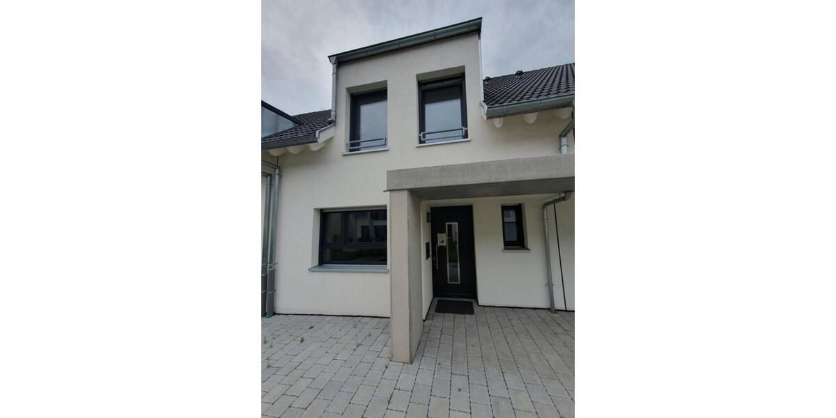 Reihenhaus Endingen am Kaiserstuhl - 4 Zimmer, 122 m&sup2;, 1.700&euro; | Angebot:24374049