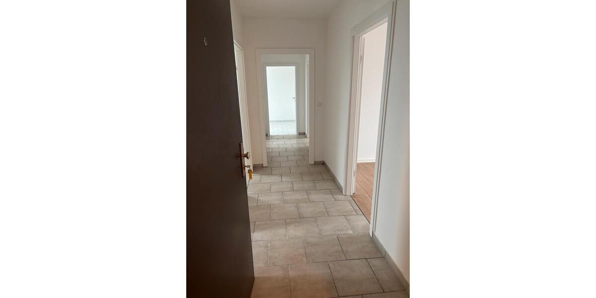 Dachgeschoßwohnung Neustadt am Rübenberge - 2.5 Zimmer, 80 m&sup2;, 650&euro; | Angebot:24950760