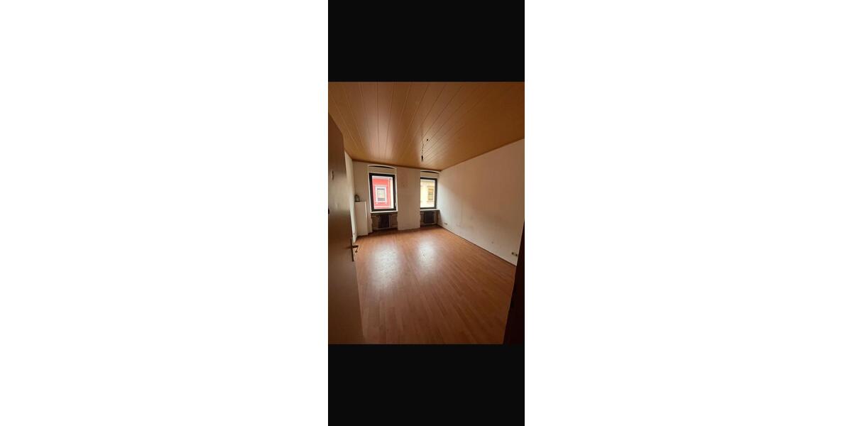 Etagenwohnung Neunkirchen - 3 Zimmer, 75 m&sup2;, 600&euro; | Angebot:26625497