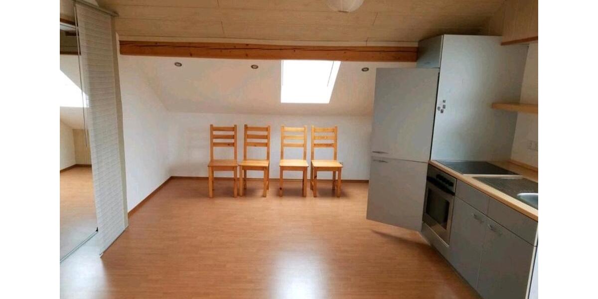 Dachgeschoßwohnung Kirchberg im Wald - 2 Zimmer, 74 m&sup2;, 640&euro; | Angebot:26598083