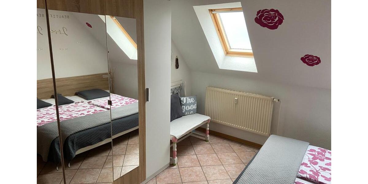 Dachgeschoßwohnung Papenburg - 5 Zimmer, 110 m&sup2;, 690&euro; | Angebot:26420471