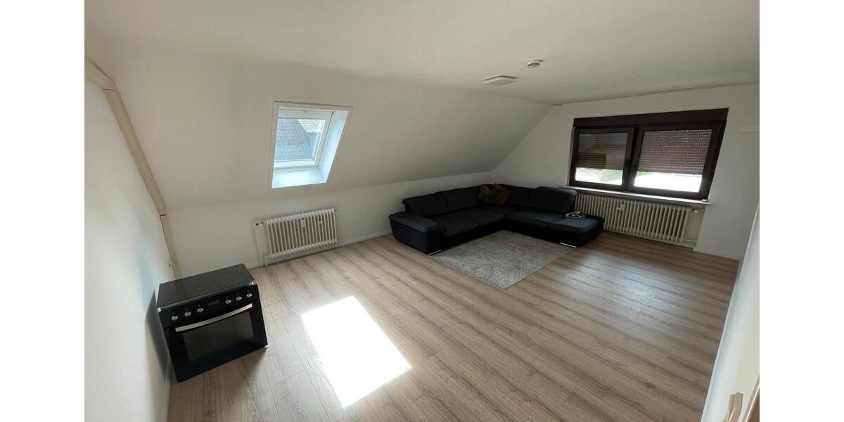 Dachgeschoßwohnung Uelzen - 3 Zimmer, 78 m&sup2;, 900&euro; | Angebot:26021968