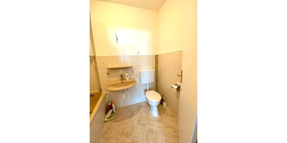 Etagenwohnung Krefeld Gellep-Stratum - 3 Zimmer, 92 m&sup2;, 790&euro; | Angebot:26426279