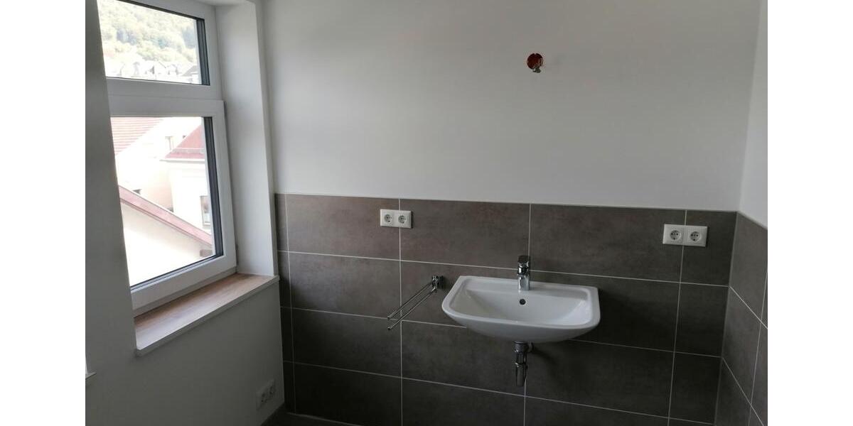 Dachgeschoßwohnung Sonneberg - 2 Zimmer, 62 m&sup2;, 590&euro; | Angebot:25976122