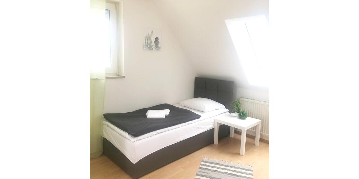Wohnen auf Zeit Pentling - 2 Zimmer, 70 m&sup2;, 72&euro; | Angebot:10678325