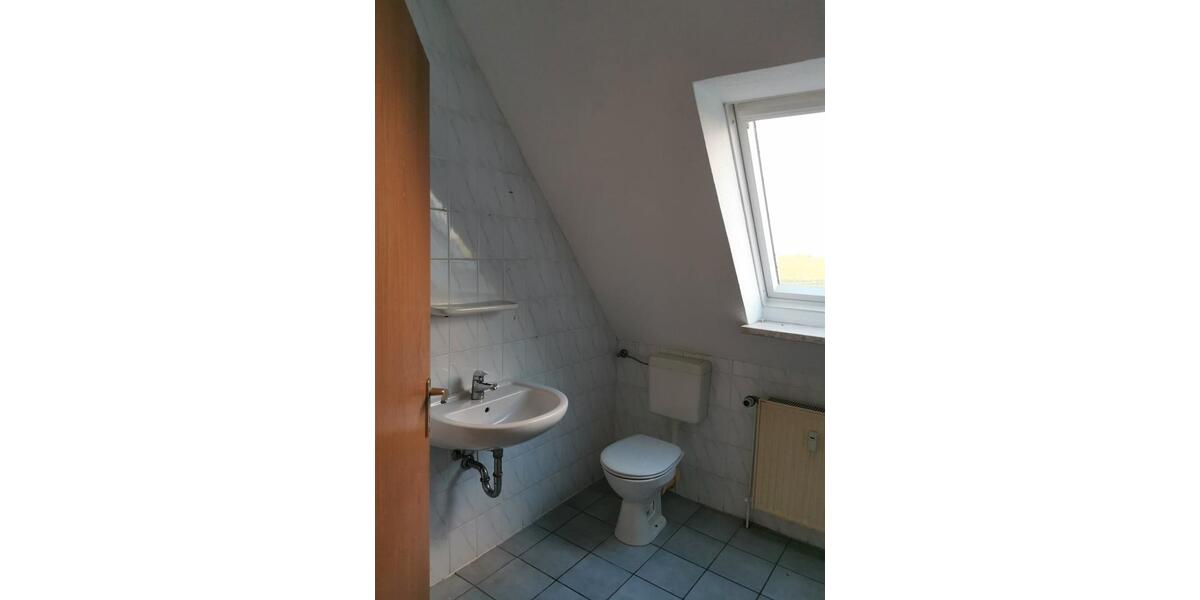 Dachgeschoßwohnung Rosenow - 1 Zimmer, 45 m&sup2;, 250&euro; | Angebot:26272861