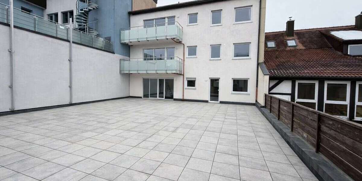 Etagenwohnung Neustadt an der Aisch Riedfeld - 3 Zimmer, 124 m&sup2;, 1.250&euro; | Angebot:26151628