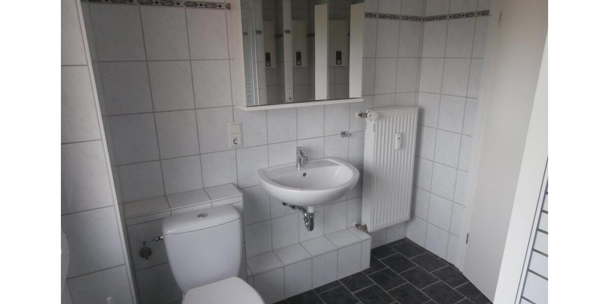 Dachgeschoßwohnung Linnich - 3 Zimmer, 54 m&sup2;, 370&euro; | Angebot:24741254