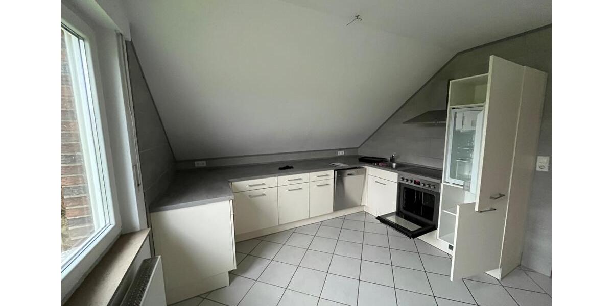 Dachgeschoßwohnung Porta Westfalica - 4 Zimmer, 85 m&sup2;, 700&euro; | Angebot:26621392