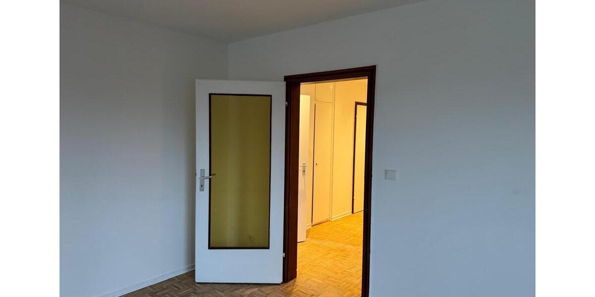 Etagenwohnung Bremen Findorff - 4 Zimmer, 90 m&sup2;, 1.200&euro; | Angebot:25716868
