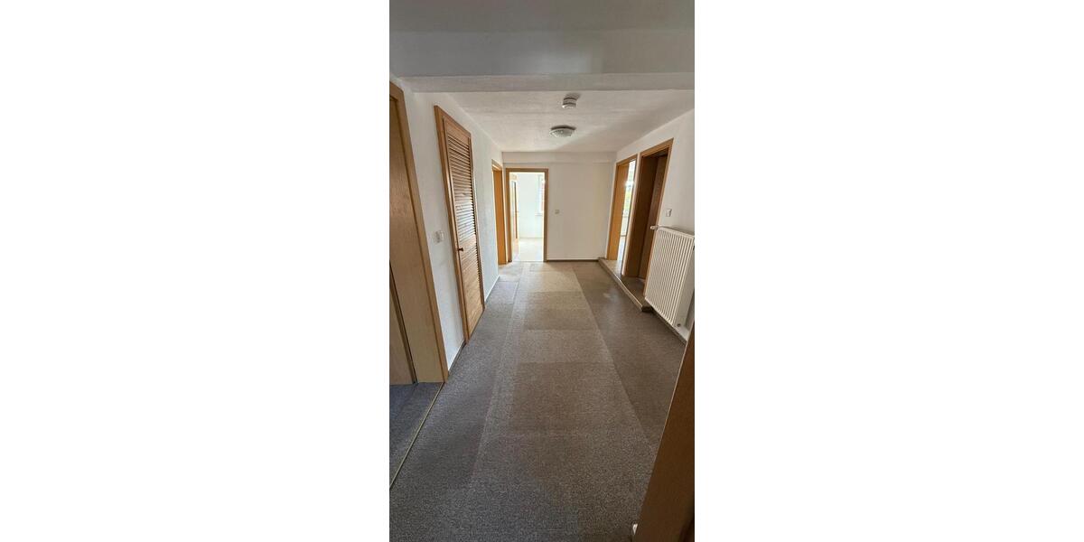 Etagenwohnung Aken (Elbe) - 2 Zimmer, 82 m&sup2;, 490&euro; | Angebot:25830794