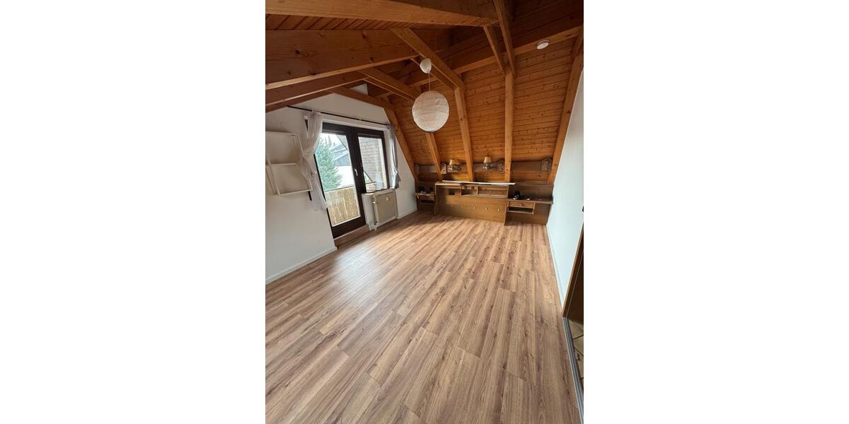 Dachgeschoßwohnung Schönwald im Schwarzwald - 1.5 Zimmer, 23 m&sup2;, 300&euro; | Angebot:26534648
