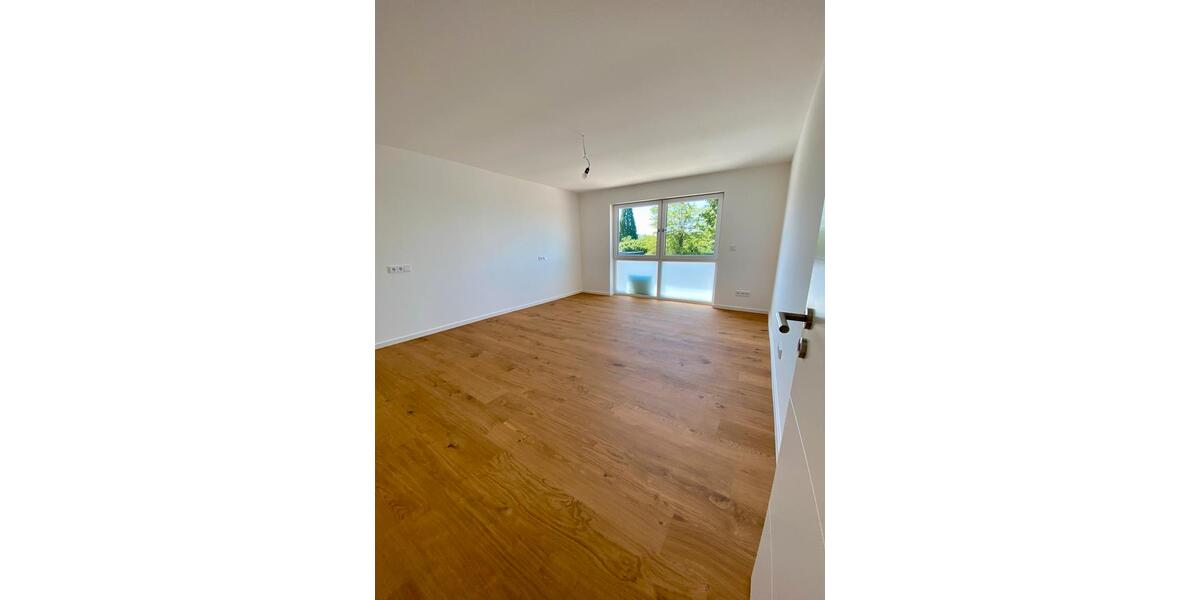 Etagenwohnung Marktbreit - 6 Zimmer, 190 m&sup2;, 2.100&euro; | Angebot:26678755