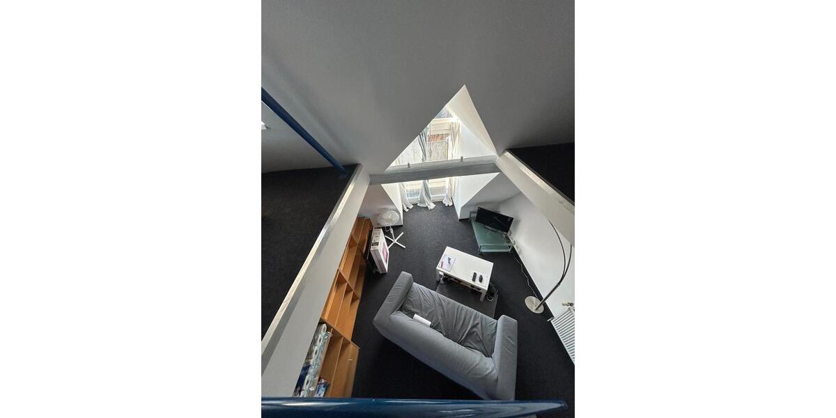 Charmante 2-Zimmer-Wohnung mit Galerie, Einbauküche und Stauraum 2 zimmer