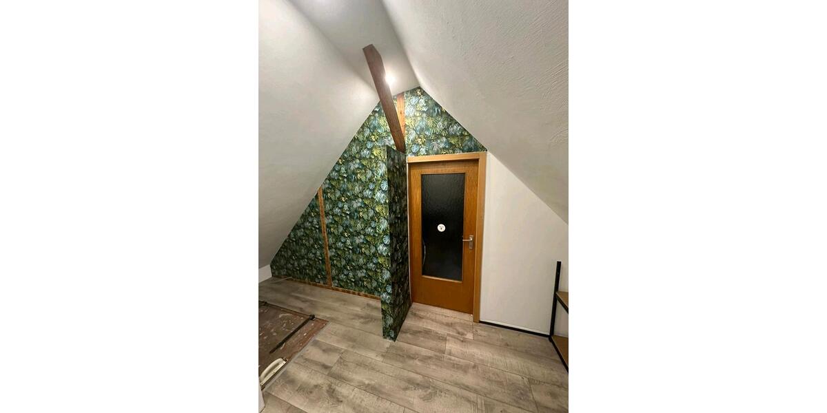 Etagenwohnung Grefrath - 3 Zimmer, 90 m&sup2;, 990&euro; | Angebot:26045482