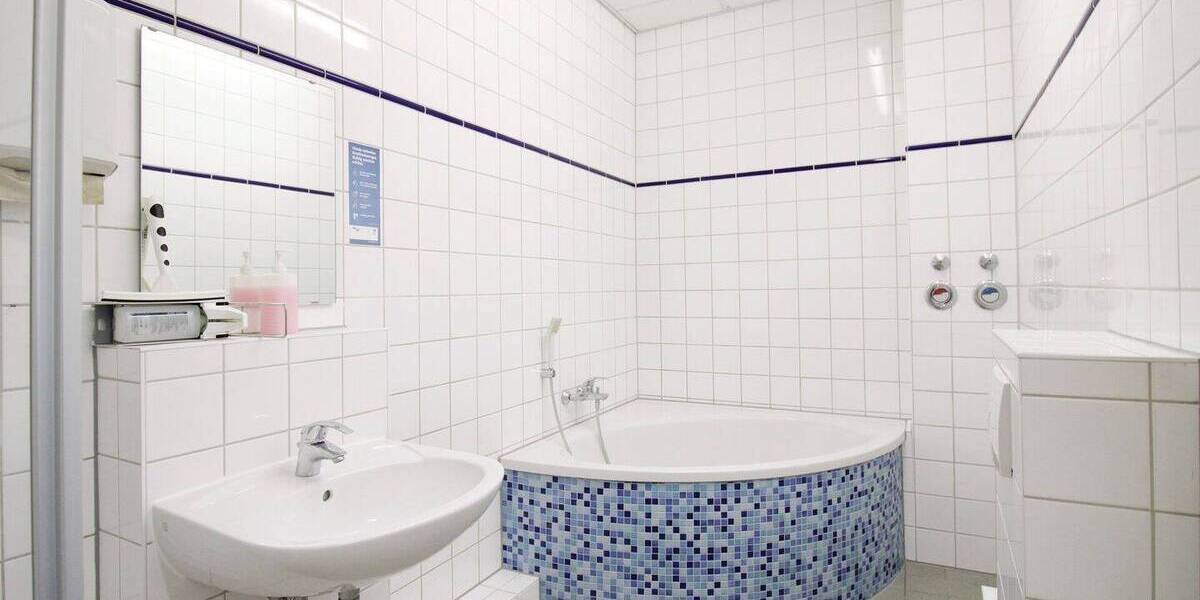 Gewerbeobjekt Rostock Kröpeliner Tor-Vorstadt - 6 Zimmer, 218 m&sup2;, 1.650&euro; | Angebot:26310038
