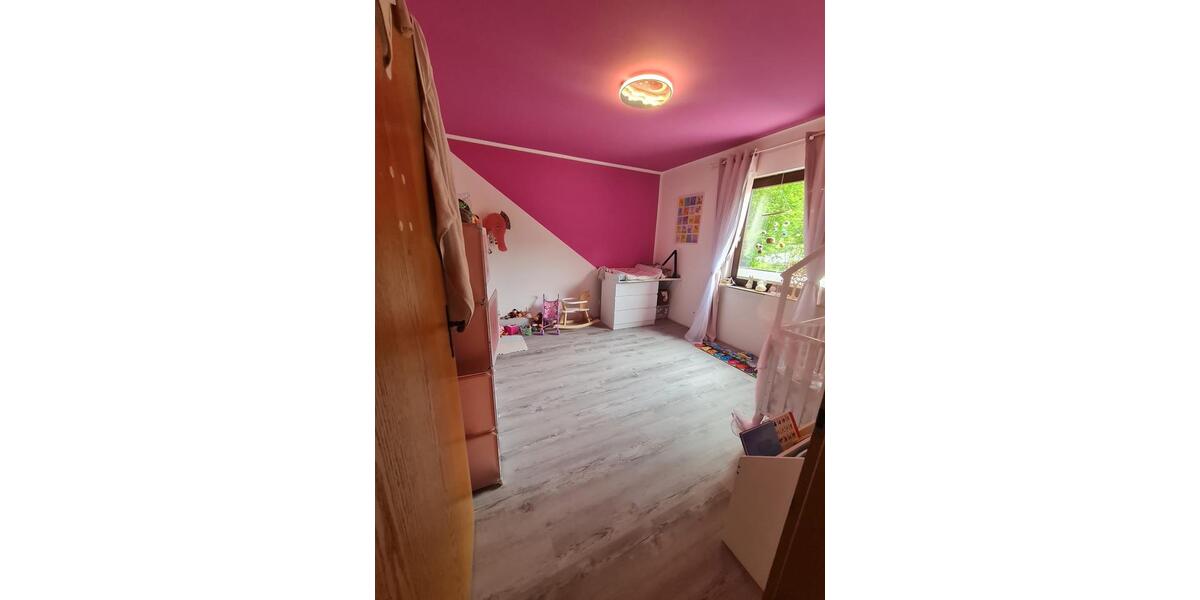Etagenwohnung Altenahr - 4 Zimmer, 120 m&sup2;, 1.100&euro; | Angebot:26545226