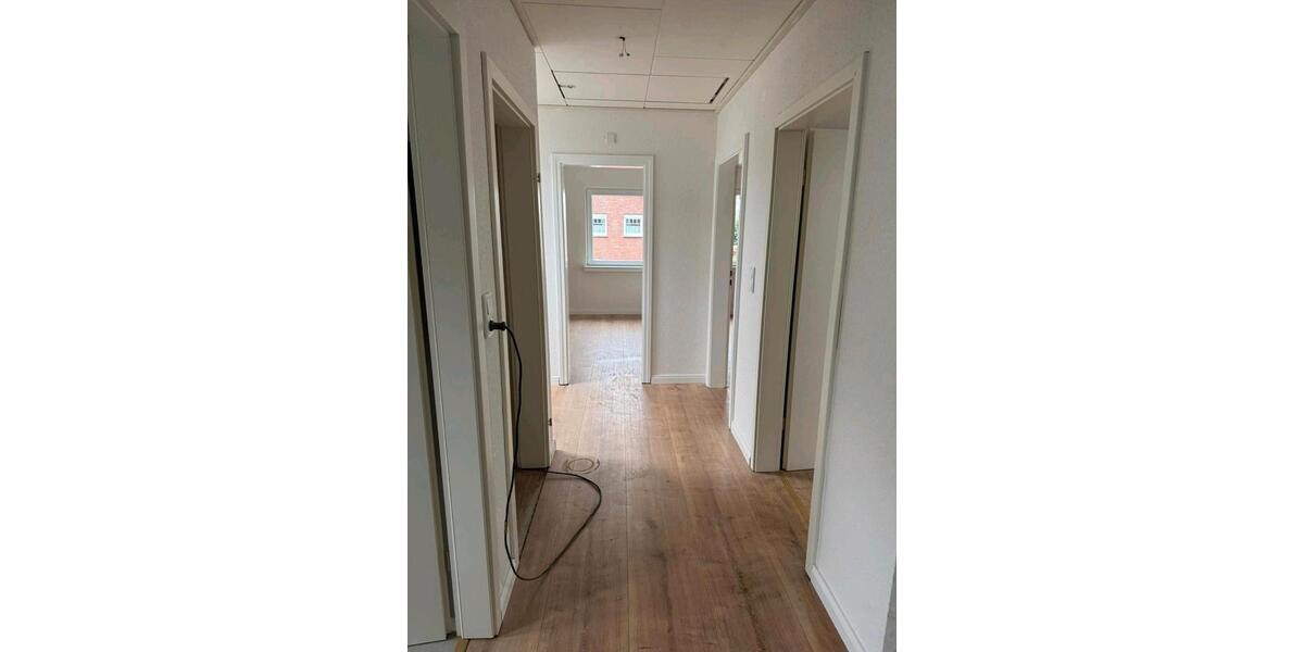 Etagenwohnung Rastede - 3 Zimmer, 110 m&sup2;, 950&euro; | Angebot:24842278