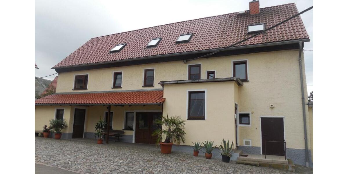 Etagenwohnung Nossen - 2 Zimmer, 45 m&sup2;, 315&euro; | Angebot:26496989