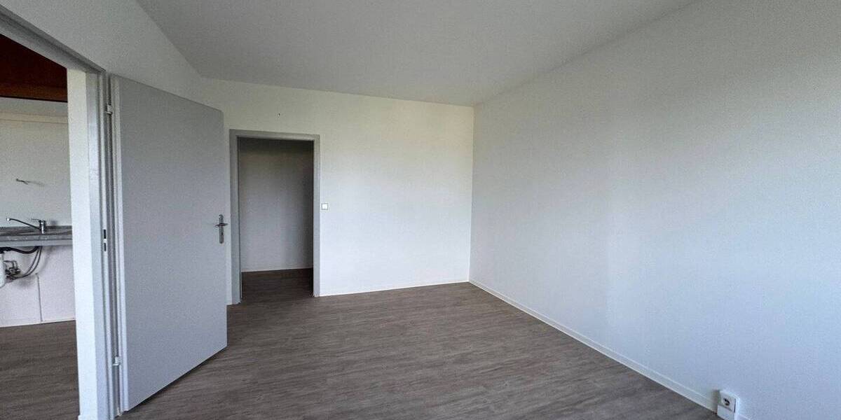 Etagenwohnung Weimar Schönblick - 2 Zimmer, 49 m&sup2;, 515&euro; | Angebot:25672560