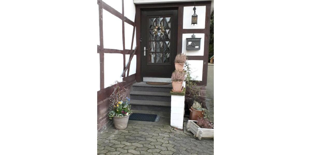 Erdgeschoßwohnung Bodenwerder - 4 Zimmer, 120 m&sup2;, 850&euro; | Angebot:25256945