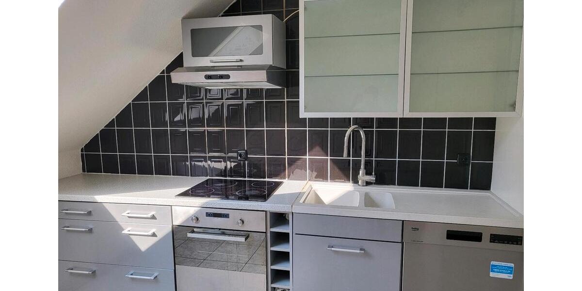 Dachgeschoßwohnung Siegen Weidenau - 4 Zimmer, 100 m&sup2;, 950&euro; | Angebot:24994316