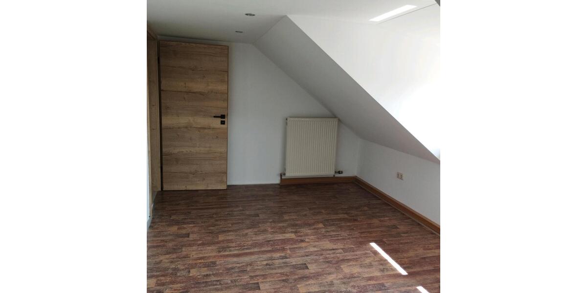 Etagenwohnung Falkenfels - 3 Zimmer, 70 m&sup2;, 550&euro; | Angebot:24743248