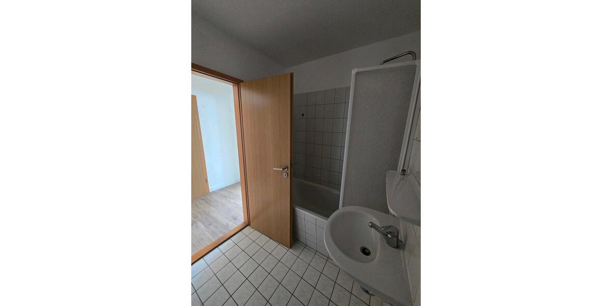 Etagenwohnung Burg - 1 Zimmer, 42 m&sup2;, 305&euro; | Angebot:26355966