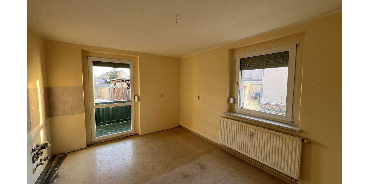 Etagenwohnung Riesa Altriesa - 2 Zimmer, 61 m&sup2;, 425&euro; | Angebot:25800267