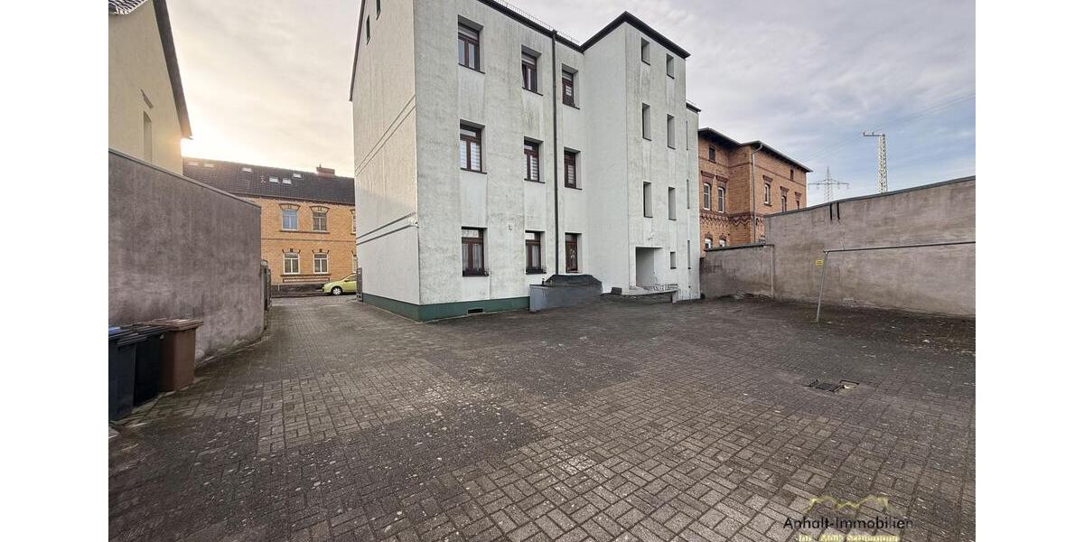 Erdgeschoßwohnung Bitterfeld-Wolfen Bitterfeld - 2 Zimmer, 56 m&sup2;, 392&euro; | Angebot:25589743