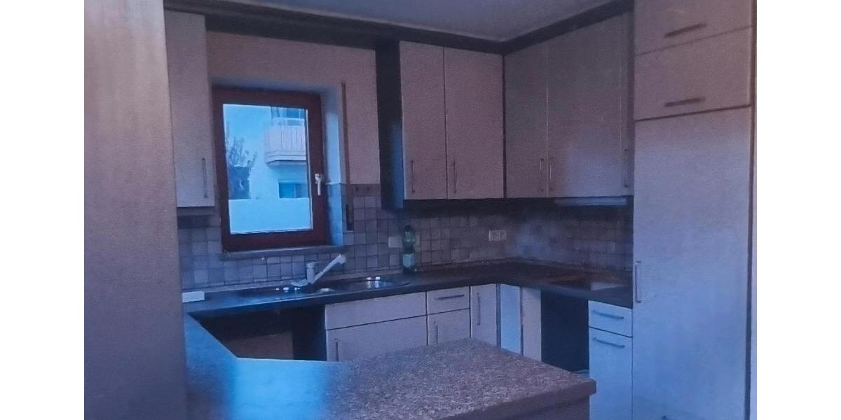 Erdgeschoßwohnung Sindelfingen - 3.5 Zimmer, 110 m&sup2;, 1.200&euro; | Angebot:24746192