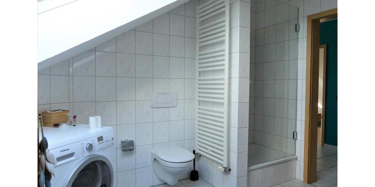 Wohnung im II. Obergeschoss in zentraler Wohnlage. 2 zimmer