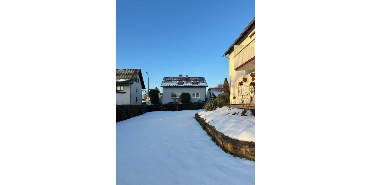 Etagenwohnung Gründau - 3 Zimmer, 75 m&sup2;, 1.050&euro; | Angebot:25046817