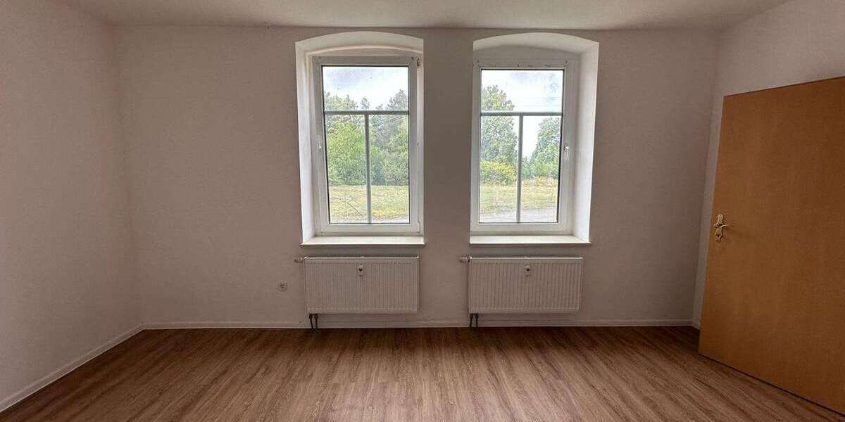 Etagenwohnung Mansfeld - 2.5 Zimmer, 57 m&sup2;, 400&euro; | Angebot:23802904