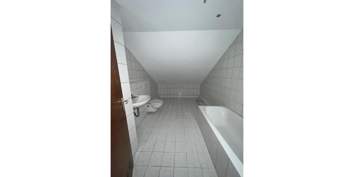 Dachgeschoßwohnung Darmstadt Darmstadt-West - 2.5 Zimmer, 84 m&sup2;, 1.420&euro; | Angebot:24616838