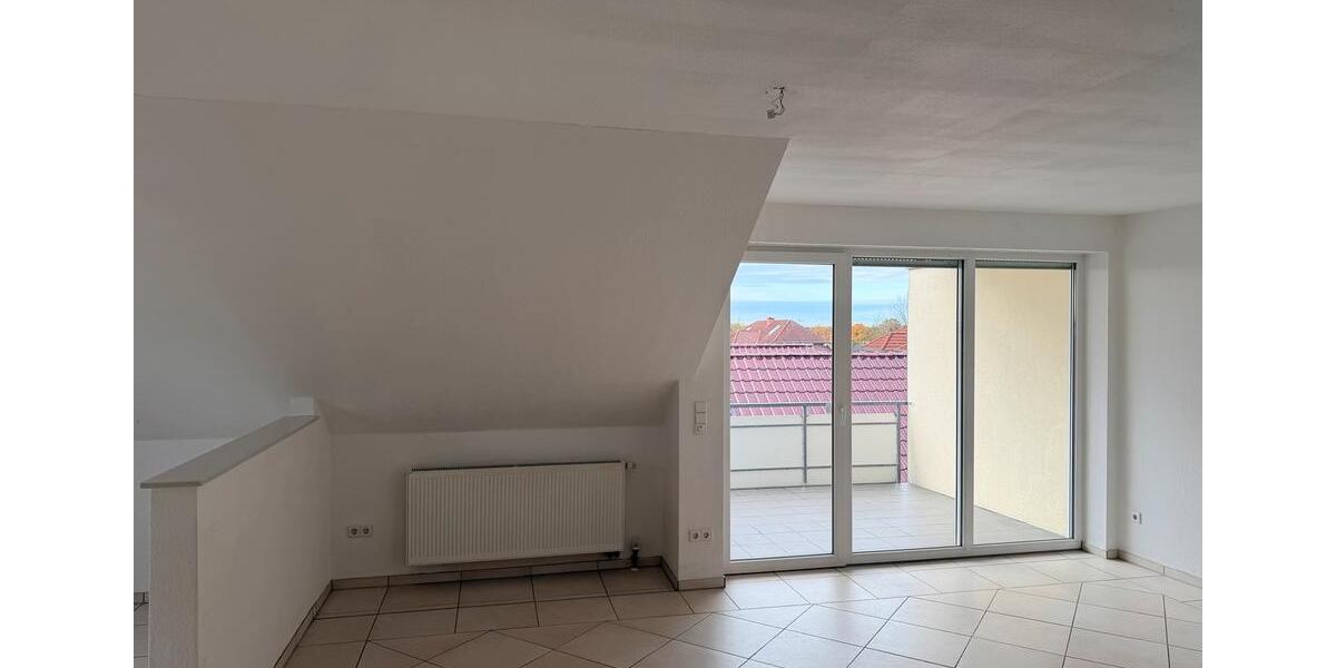 Dachgeschoßwohnung Schloß Holte-Stukenbrock Stukenbrock - 3 Zimmer, 82 m&sup2;, 780&euro; | Angebot:25300122