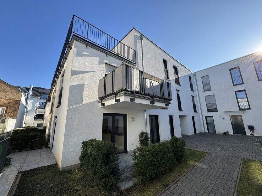 TRIER - nahe Zentrum - Moderne 2 Zimmer Wohnung mit Stellplatz und Terrasse 2 zimmer