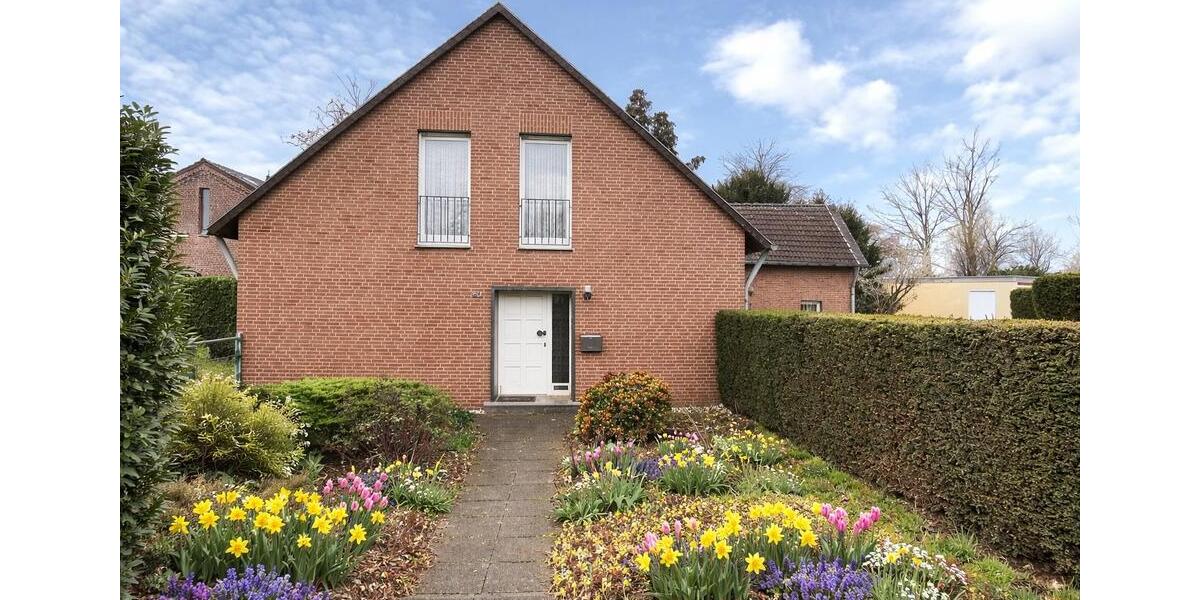 Einfamilienhaus Viersen Boisheim - 8 Zimmer, 190 m&sup2;, 2.200&euro; | Angebot:26692717