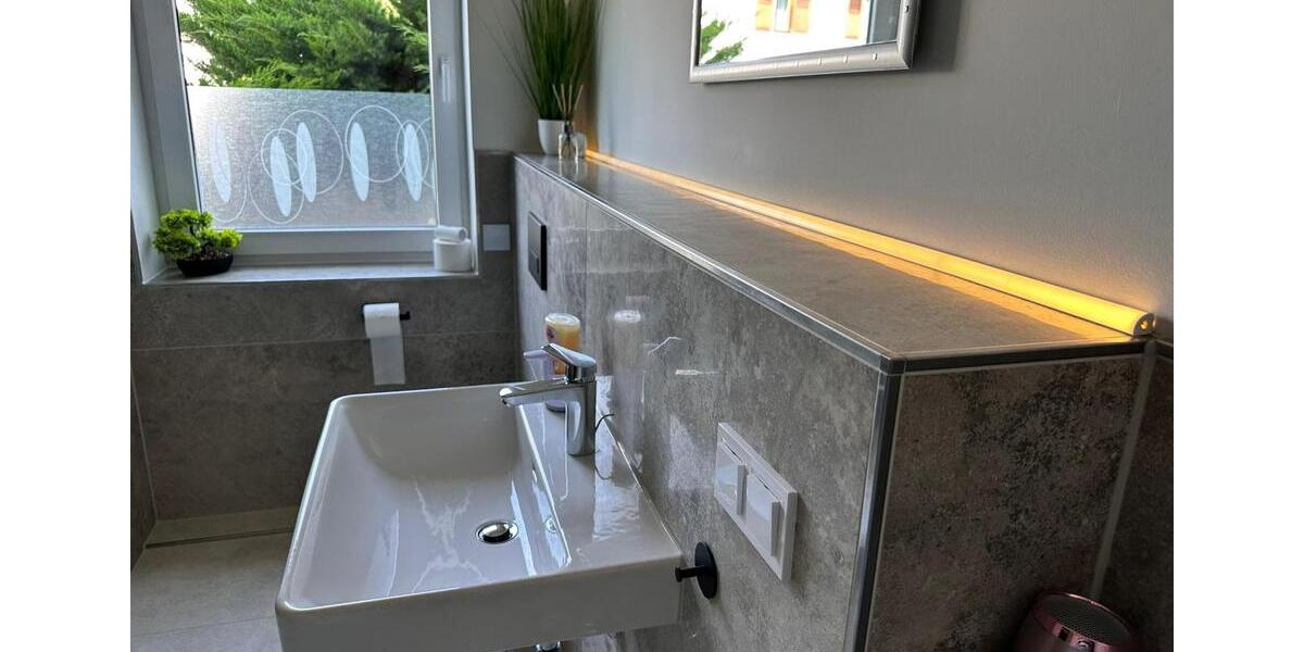 Wohnen auf Zeit Borsdorf - 4 Zimmer, 160 m&sup2;, 25&euro; | Angebot:22953458