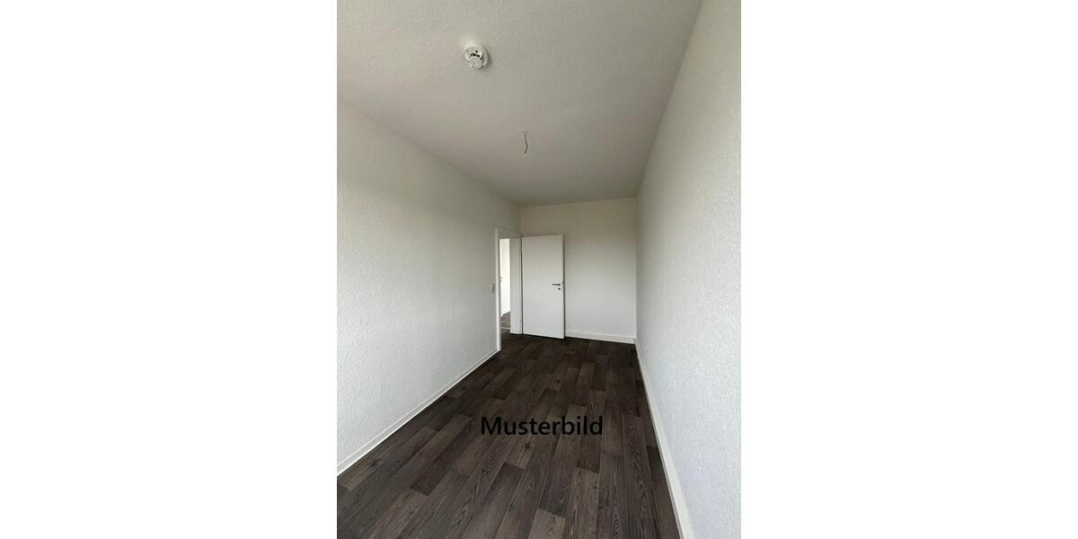 Etagenwohnung Gräfenhainichen - 3 Zimmer, 59 m&sup2;, 400&euro; | Angebot:26490790