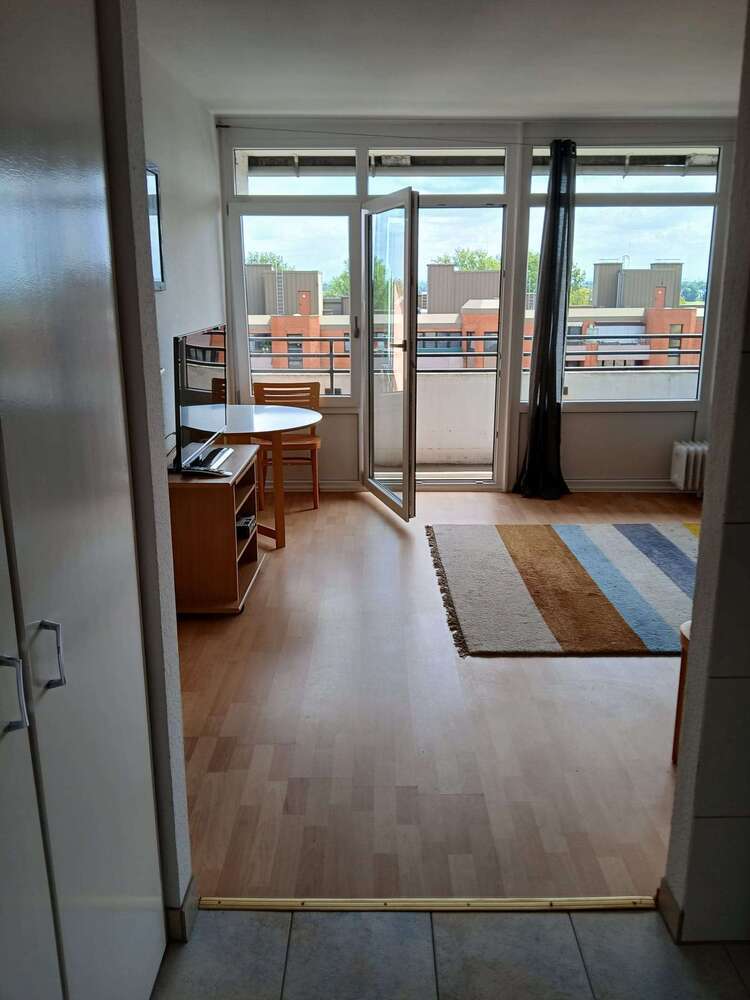 Wohnung zum Mieten in Neuss 650 € 35 m²