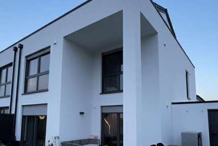 Haus Nörvenich - 4 Zimmer, 125 m&sup2;, 1.750&euro; | Angebot:24530718