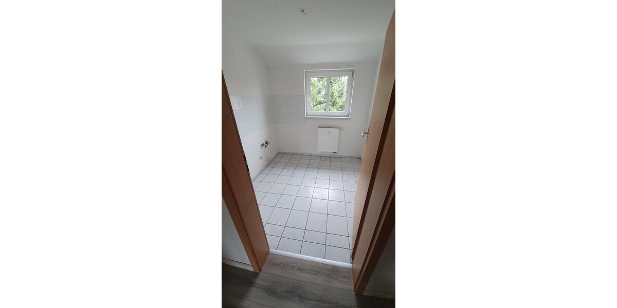 Dachgeschoßwohnung Waldheim - 2.5 Zimmer, 46 m&sup2;, 230&euro; | Angebot:25432915